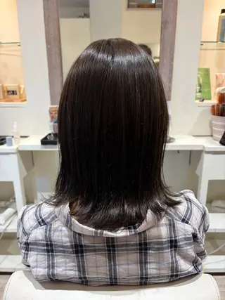 ミディアム NICCOLO室見 Erinaのヘアスタイル