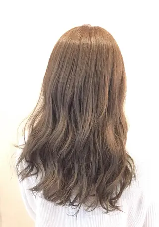 ロング カラー 岡本 智次のヘアスタイル