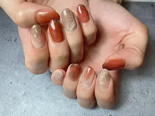 ショート カラー パーマ ネイル マツエク・マツパ illum hicariのネイルデザイン