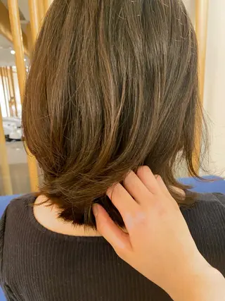 ミディアム カラー 🌻おおとみはな/ レイヤー/Wカラ🌻のヘアスタイル