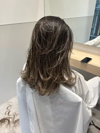 ミディアム カラー 吉武 茂暉のヘアスタイル