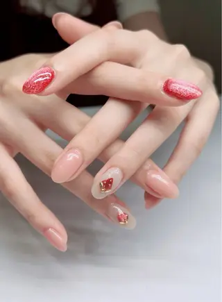 ネイル 透灯 TOUTOU 🪄のネイルデザイン