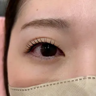 マツエク・マツパ 藤原 みやびのヘアスタイル