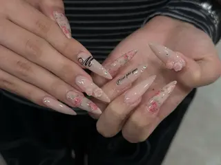 ネイル Yuna NAILSのネイルデザイン