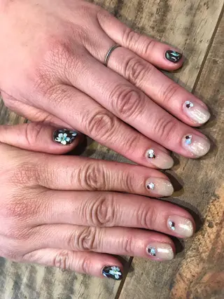 ネイル 佐藤  悠子のネイルデザイン