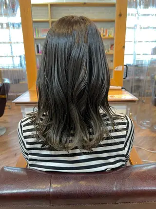 カラー Topstylist YUKIのヘアスタイル