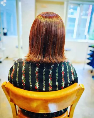 カラー 金 春江のヘアスタイル