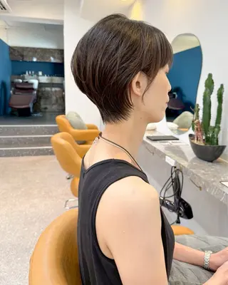 ショート 土井 優のヘアスタイル