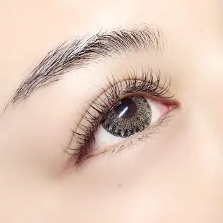 マツエク・マツパ Rinata by Cyan 新宿西口店所属・無着 羅生の眉毛・アイブロウイメージ