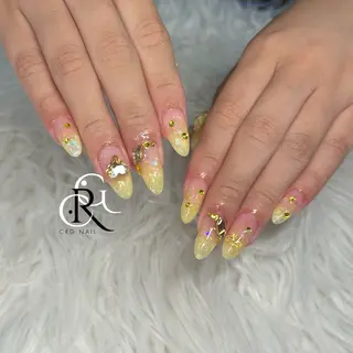ショート 美フォルムスカルプ✨ RENAのネイルデザイン