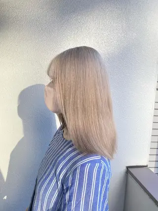 セミロング カラー エフェクトブリーチ 🌟前澤啓太朗のヘアスタイル