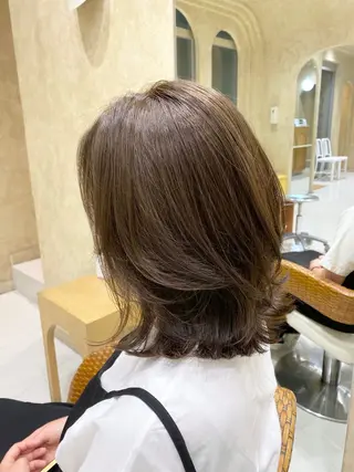 ミディアム 関 日葉里のヘアスタイル