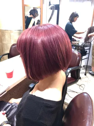 ショート カラー 100%髪質改善特化 TRUNSのヘアスタイル