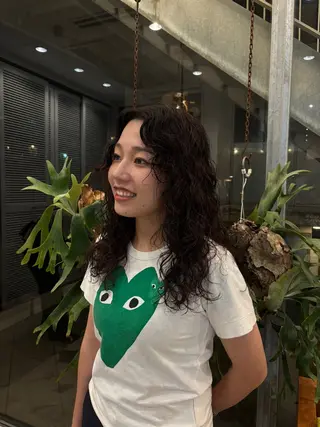 ミディアム パーマ 柿坂 華のヘアスタイル