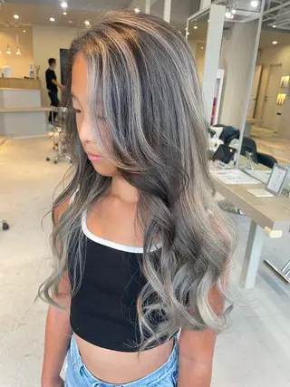 ロング カラー AKI 🐉のヘアスタイル