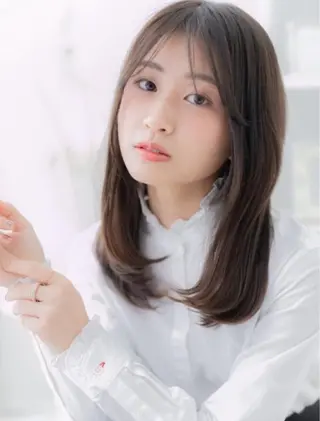 セミロング 森永 薫のヘアスタイル