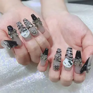 ネイル Queens マオのネイルデザイン