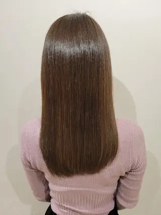 カラー 透明感🫧艶カラー✨ レイヤー✂渡辺祐輔のヘアスタイル