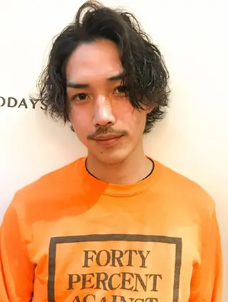ミディアム メンズ パーマ ショート✨ボブ✨代表 新田見美仁のヘアスタイル