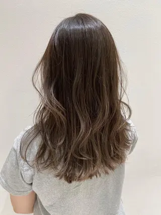 セミロング 木下 奈々のヘアスタイル