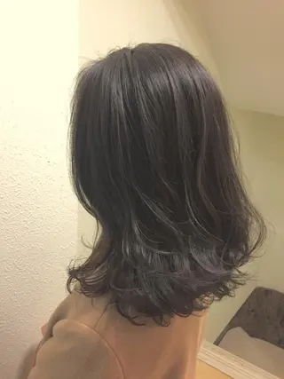 セミロング カラー パーマ クボキ サヤのヘアスタイル