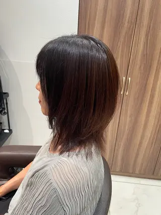 ミディアム 加藤 里歩のヘアスタイル