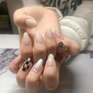 ネイル ガレンドウ 白澤 愛子のネイルデザイン