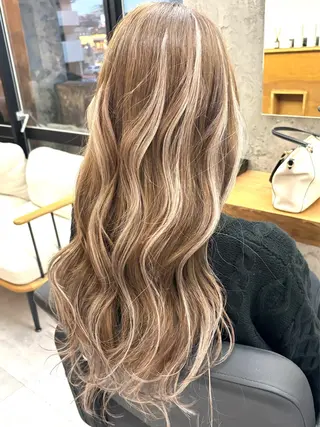 ロング カラー ヘアアレンジ vizz by el yts 北谷エクステのヘアスタイル