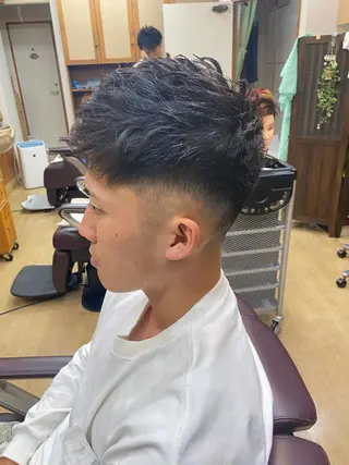 ショート パーマ メンズ 浅見 天翔のヘアスタイル