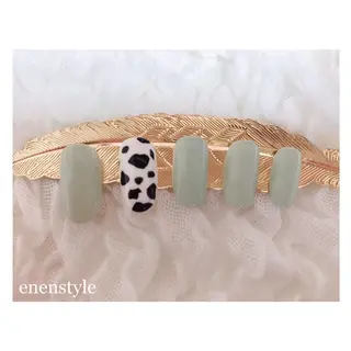 ショート ネイル 👑enen style👑のネイルデザイン