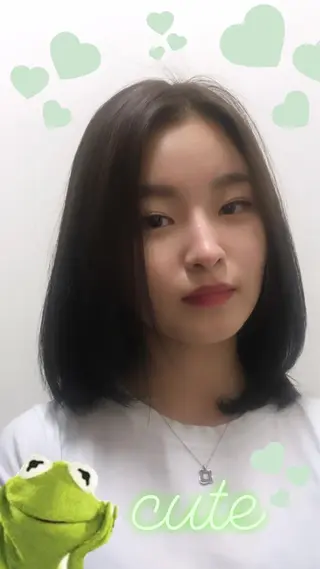 ミディアム サイレント美容師 アイリィのヘアスタイル