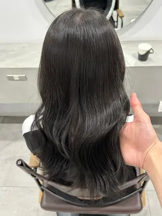 ロング カラー シガ ミクトのヘアスタイル