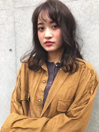 セミロング カラー パーマ 安達 俊亮のヘアスタイル