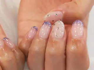 ネイル はばすみれ🎀ﾈｲﾙ 光ﾌｪｲｼｬﾙ ﾍｱのネイルデザイン