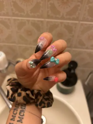 ネイル añil所属・anil miyuのネイルデザイン