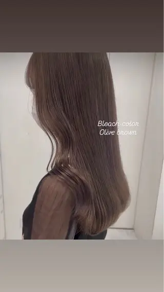 セミロング カラー 🤍💕ブリーチカラ ーAyaka💕🤍のヘアスタイル