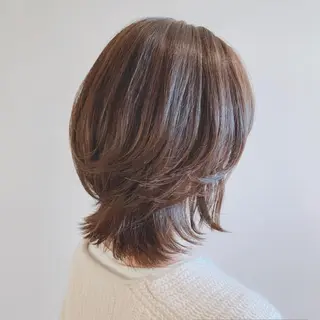 ミディアム ムラヤマ .のヘアスタイル