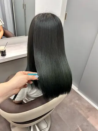 セミロング カラー 薄田 珠美のヘアスタイル