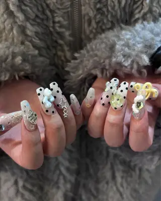 ネイル mimi 高石桃朱のネイルデザイン