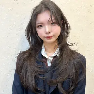 セミロング 🌹ハッシュカット、 レイヤー韓国ヘア🌹のヘアスタイル