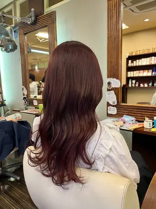 セミロング カラー 西形 梨瑚のヘアスタイル
