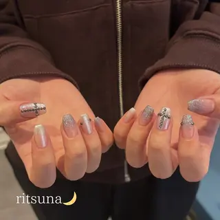 ネイル ritsuna🌙 nail 堺筋本町のネイルデザイン
