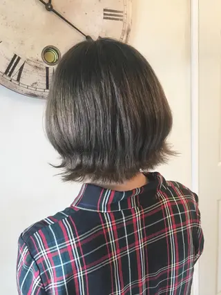 ショート カラー 岩谷/ブリーチ 🪽透明感カラーのヘアスタイル