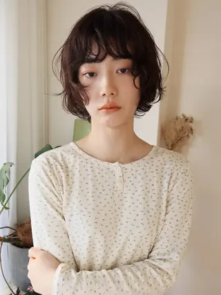 ショート カラー パーマ 美空🐇 レイヤー / 透明感カラー🩰のヘアスタイル