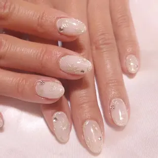 ネイル Nail salon LEVALOレヴァロのネイルデザイン