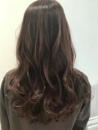 セミロング カラー にしだ まりえのヘアスタイル