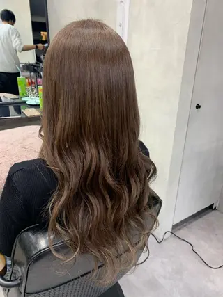 ロング カラー ヘアアレンジ 個室で似合わせ好印象 🧡外山弥千代のヘアスタイル