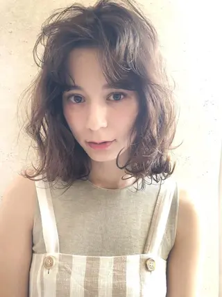 ミディアム カラー ヘアアレンジ ミニボブ/ブリーチ 🌈MISATOのヘアスタイル