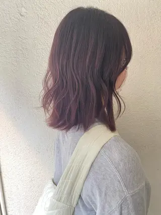 ミディアム COLO✨️ 白川綺香のヘアスタイル