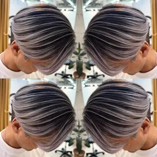 カラー 有人/バレイヤージュ /シャドールーツのヘアスタイル